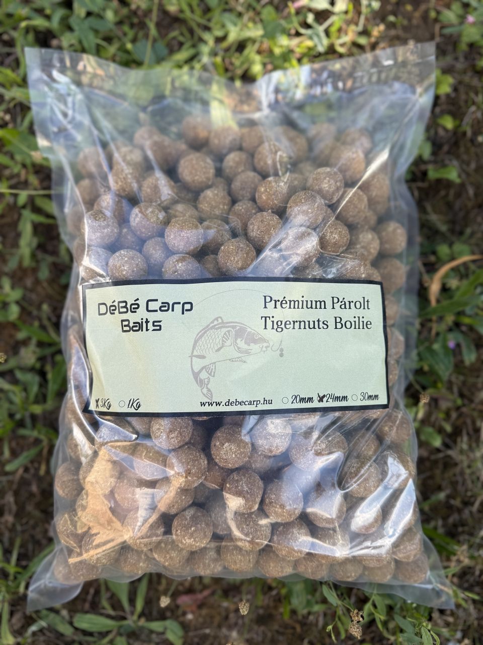 DéBé Carp Baits Premium Boilie Tigrismogyoró DéBé Carp Baits Premium Boilie Tigrismogyoró